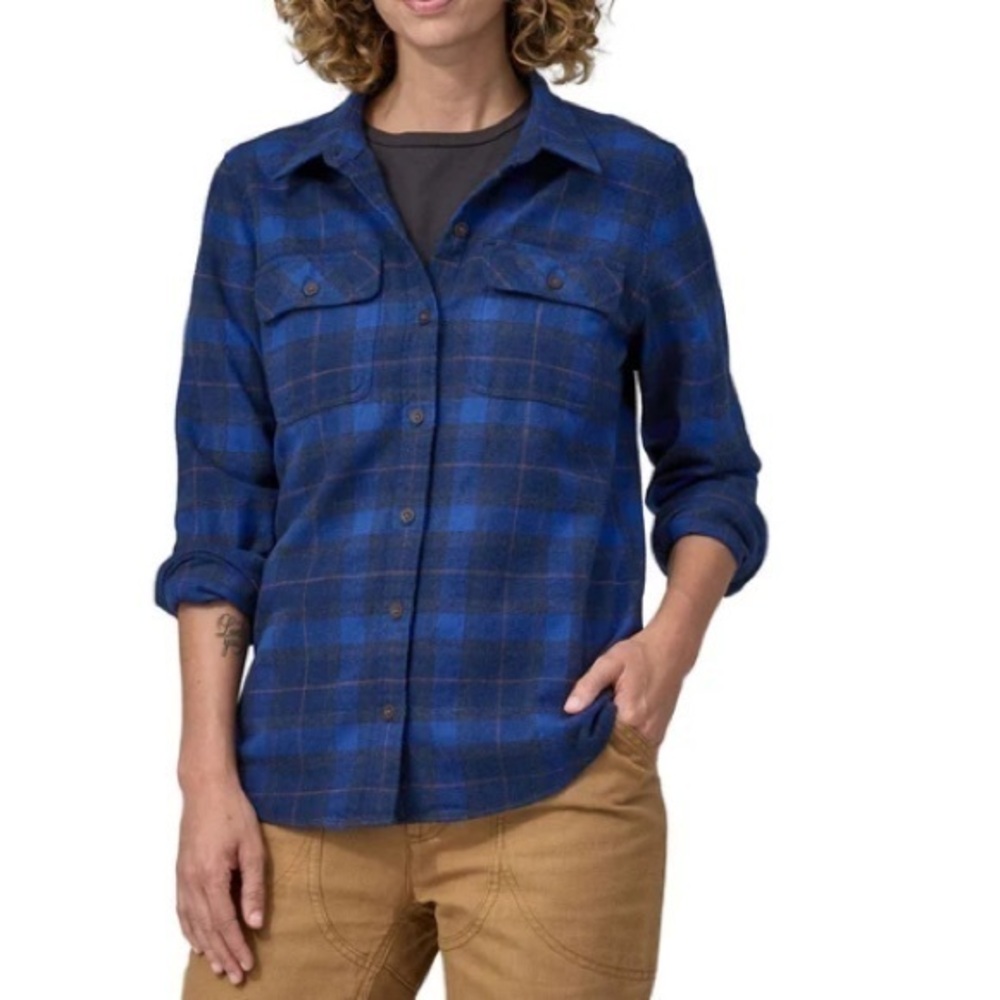 Patagonia® Worn Wear W's Long-Sleeved Featherstone Shirt Style #54580 Size 4